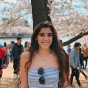 Meet your Posher, Elizabeth